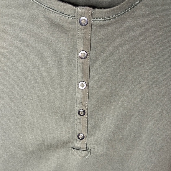 Lole Forest Green Buttoned Short Sleeve Tee - Picture 4 of 8